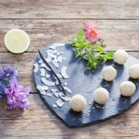 Homemade Raw Vegan Raffaello Coconut Balls