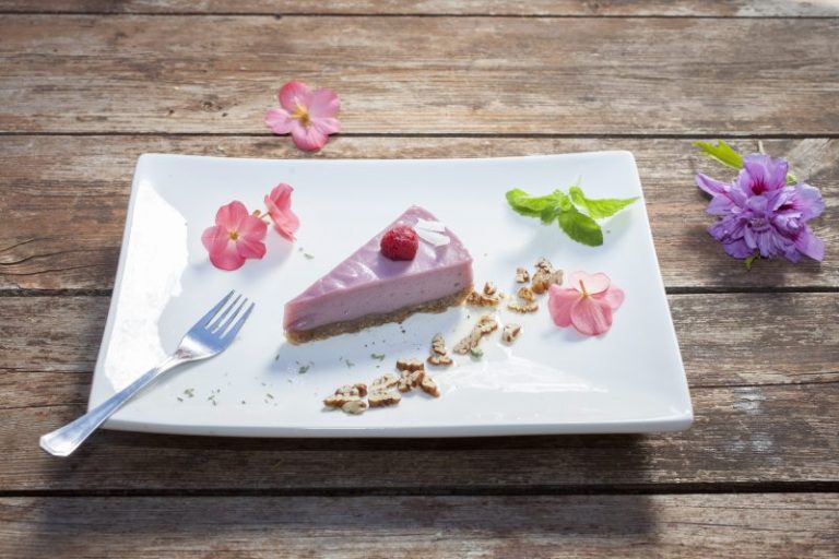 Raw Vegan Raspberry Cake