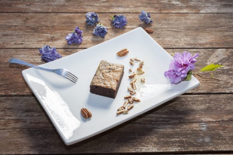 Vegan Chocolate & Peanut Brownie